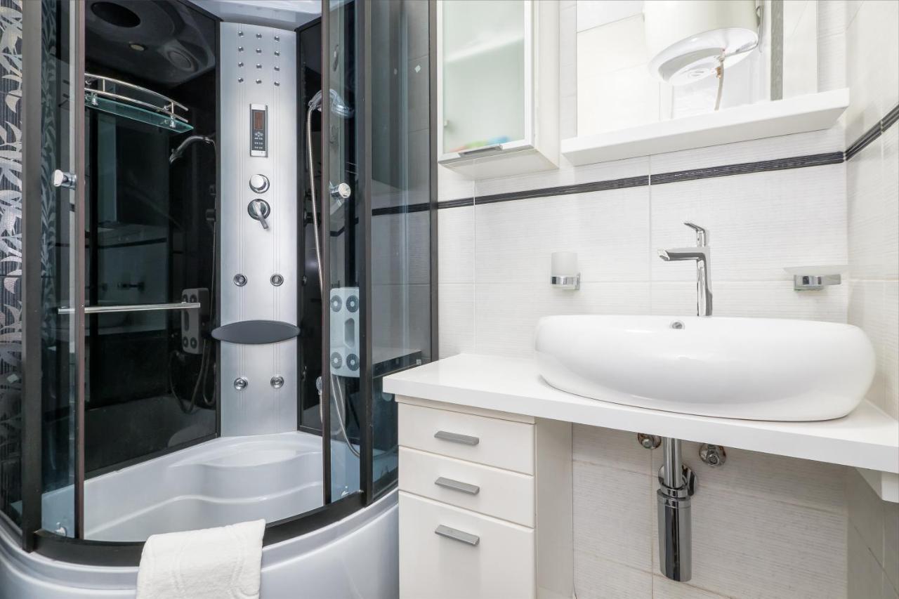 3-Bedroom Sea View Apartment - Balcony, Elevator - Spinut, Split Buitenkant foto
