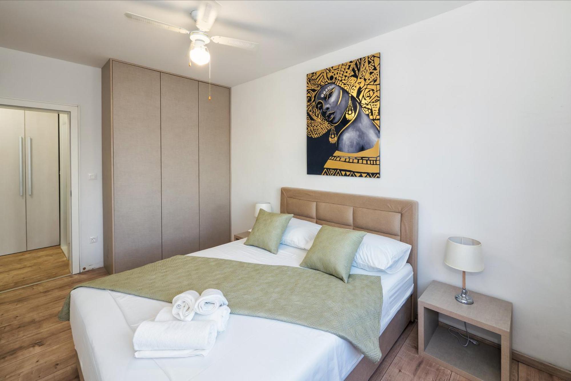 3-Bedroom Sea View Apartment - Balcony, Elevator - Spinut, Split Buitenkant foto