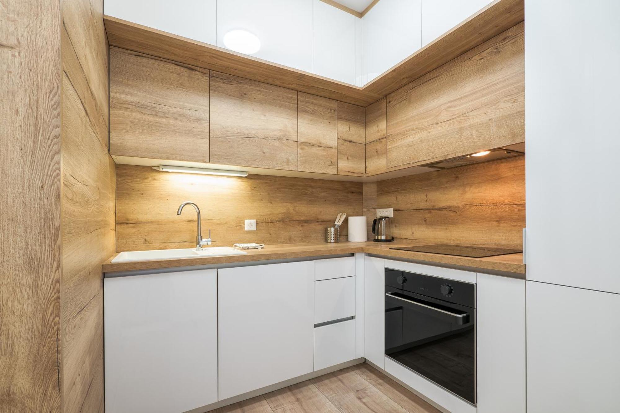 3-Bedroom Sea View Apartment - Balcony, Elevator - Spinut, Split Buitenkant foto